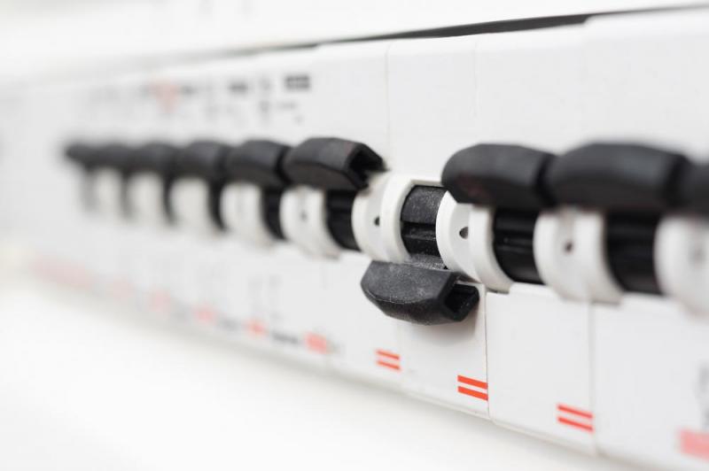 Comment r&eacute;ussir votre installation &eacute;lectrique en toute s&eacute;curit&eacute; ?