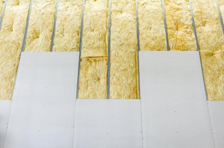 La construction de cloisons organise l'espace &agrave; Cormeilles-en-Parisis
